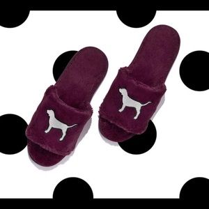 BRAND NEW VS Pink Slippers